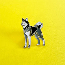 Cargar imagen en el visor de la galería, Pin Husky / Lobo siberiano
