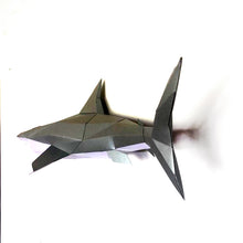 Cargar imagen en el visor de la galería, Tiburón  - Colores Metalizados
